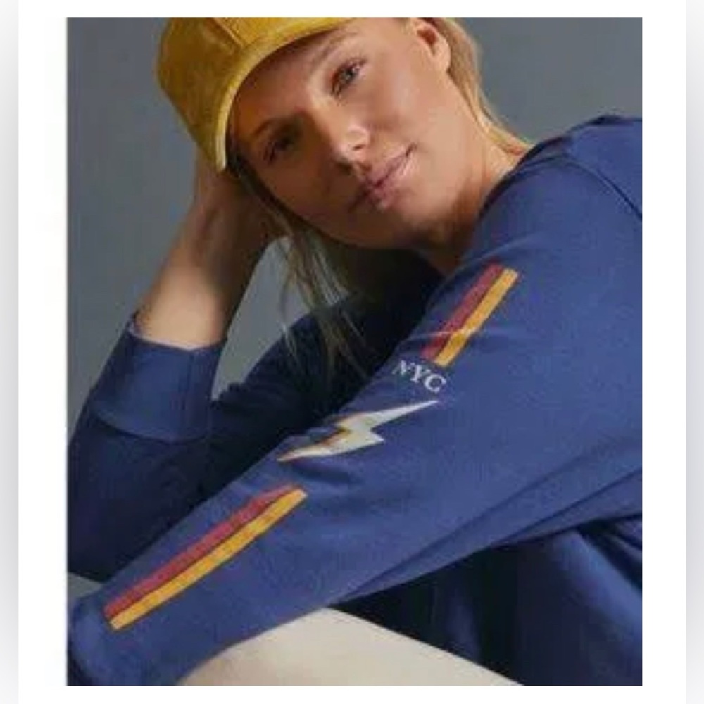 NWT T.La East Coast NYC Oversized Boyfriend Sweatshirt
